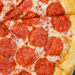 Pepperoni (Turkeyroni) Pizza