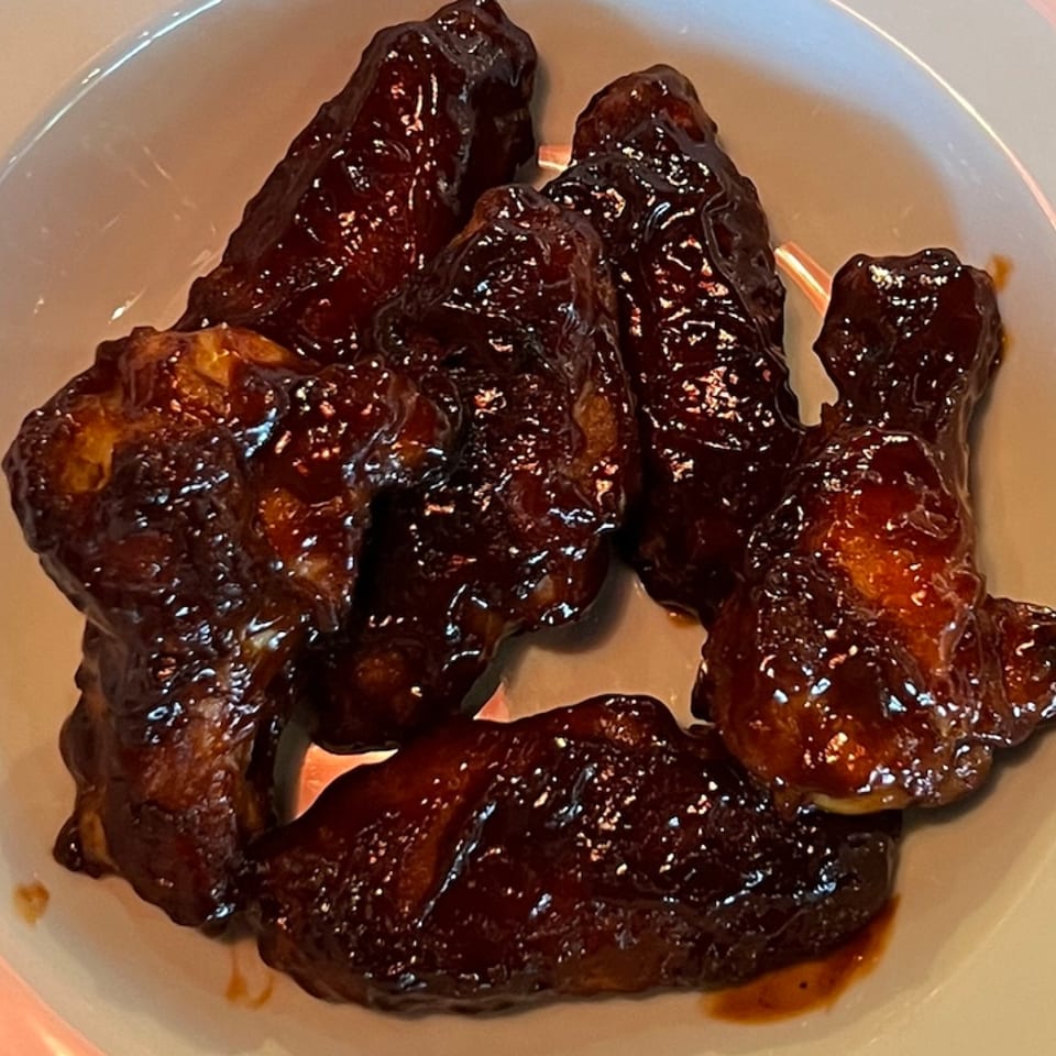 Savor Our Flavorful Wings